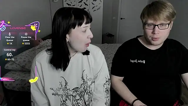 JayMollyy online show from February 3, 2026, 5:51 pm