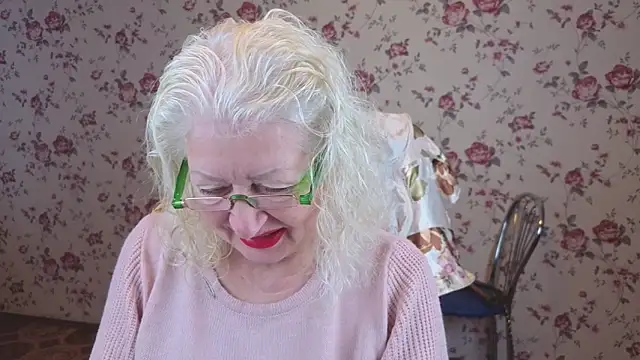 Maya Mayflower online show from October 20, 2025, 4:14 am