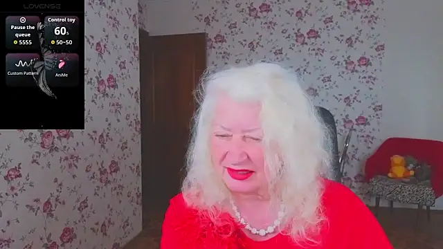 Snapshot of Maya_Mayflower chatting on May 21, 2026, 3:37 am Maya Mayflower online show from May 21, 2026, 3:37 am