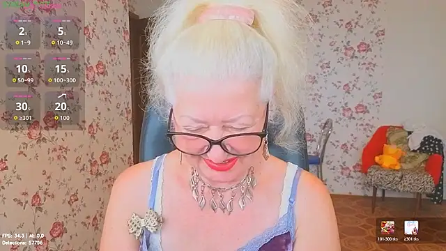 Snapshot of Maya_Mayflower chatting on July 23, 2026, 3:37 am Maya Mayflower online show from July 23, 2026, 3:37 am