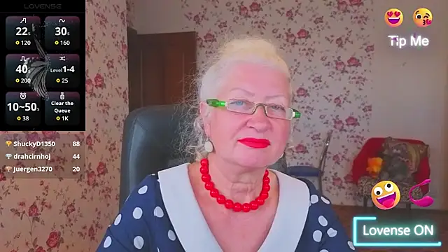 Snapshot of Maya_Mayflower chatting on June 18, 2026, 9:25 am Maya Mayflower online show from June 18, 2026, 9:25 am