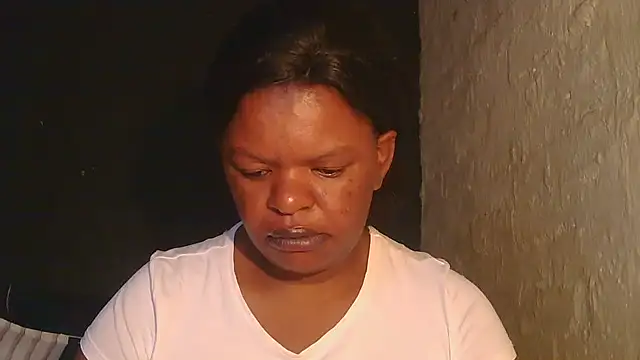 Snapshot of ebony_rose11 chatting on November 28, 2025, 4:18 pm ebony rose11 online show from November 28, 2025, 4:18 pm