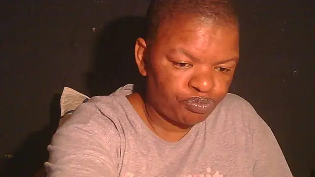 Snapshot of ebony_rose11 chatting on June 19, 2026, 5:19 pm ebony rose11 online show from June 19, 2026, 5:19 pm