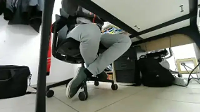 Snapshot of GM51-1988 chatting on February 17, 2026, 6:38 pm GM51-1988 online show from February 17, 2026, 6:38 pm