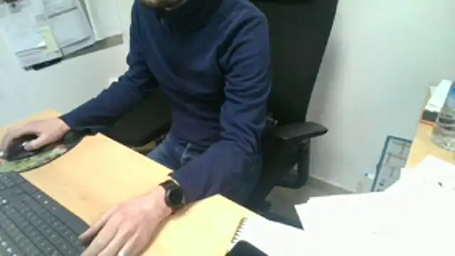 GM51-1988 online show from December 15, 2025, 4:13 pm