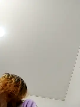 Snapshot of KratosAfroditacs chatting on October 23, 2025, 4:00 am KratosAfroditacs online show from October 23, 2025, 4:00 am