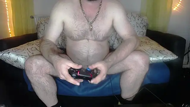 BiggedyBear online show from December 22, 2025, 2:22 am