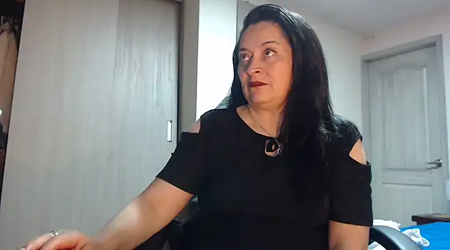 mia florens online show from March 20, 2025, 3:13 am