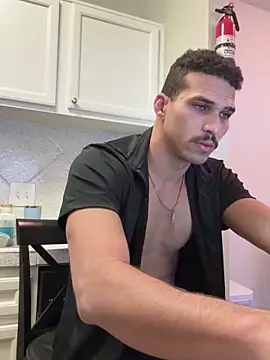 Snapshot of Maikolsalami2 chatting on November 6, 2025, 6:23 pm Maikolsalami2 online show from November 6, 2025, 6:23 pm