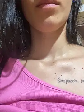 Snapshot of dianagomes2511 chatting on March 3, 2025, 11:03 pm dianagomes2511 online show from March 3, 2025, 11:03 pm