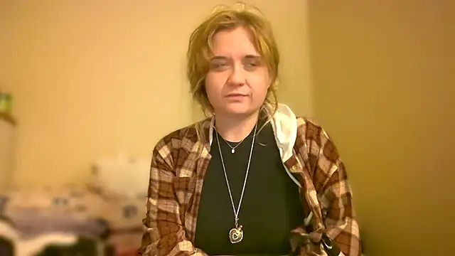 Snapshot of Dessydrips chatting on February 9, 2026, 11:08 am Dessydrips online show from February 9, 2026, 11:08 am