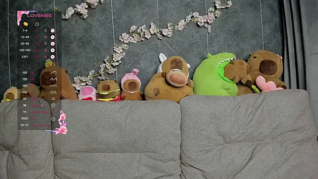 Snapshot of EvaTheHeart chatting on October 21, 2025, 12:48 pm EvaTheHeart online show from October 21, 2025, 12:48 pm