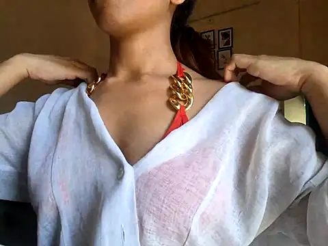 Snapshot of Queen_Ayeshaa chatting on March 12, 2025, 6:51 am Queen Ayeshaa online show from March 12, 2025, 6:51 am