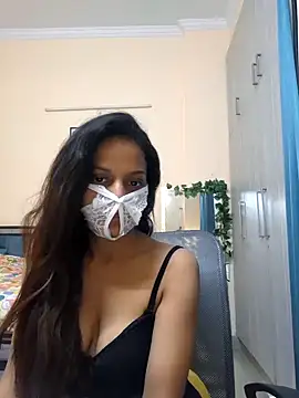 Snapshot of Queen_Ayeshaa chatting on March 5, 2025, 7:49 pm Queen Ayeshaa online show from March 5, 2025, 7:49 pm