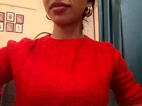 Snapshot of Queen_Ayeshaa chatting on November 10, 2025, 6:46 pm Queen Ayeshaa online show from November 10, 2025, 6:46 pm