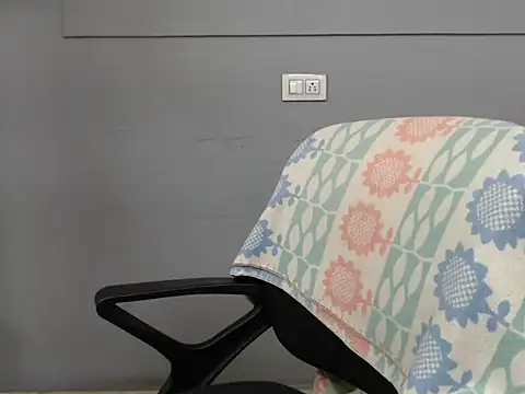 Snapshot of Surjeet_Kaur chatting on November 27, 2025, 4:35 am Surjeet Kaur online show from November 27, 2025, 4:35 am