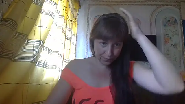 Snapshot of CarolinaReaperRed chatting on June 9, 2026, 9:54 am CarolinaReaperRed online show from June 9, 2026, 9:54 am