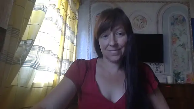 Snapshot of CarolinaReaperRed chatting on June 8, 2026, 9:32 am CarolinaReaperRed online show from June 8, 2026, 9:32 am