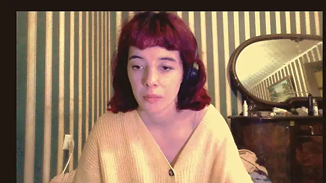  Amber Doll  online show from October 6, 2025, 5:57 pm