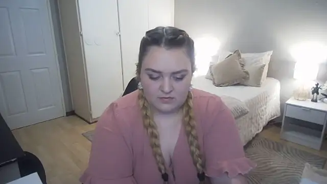 Neytjie online show from November 19, 2025, 6:08 pm