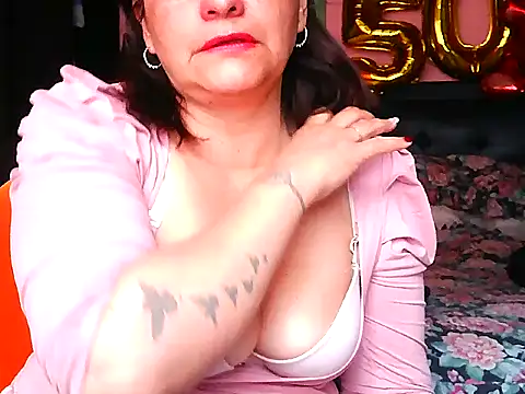 Snapshot of BiancaSteel chatting on July 24, 2026, 8:05 pm BiancaSteel online show from July 24, 2026, 8:05 pm