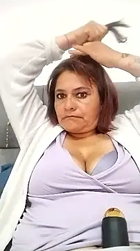 BiancaSteel online show from December 3, 2025, 12:48 pm