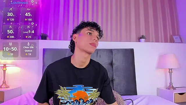 Kai riptide online show from October 11, 2025, 7:59 pm