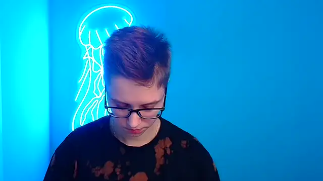 Bella Swannn online show from March 13, 2025, 6:12 pm