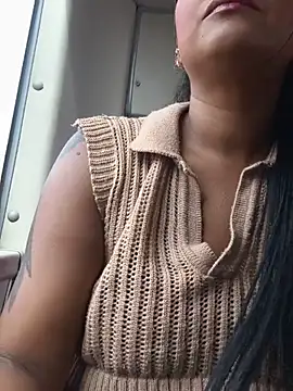 Snapshot of Ariana_Rodriguez chatting on June 13, 2026, 2:37 pm Ariana Rodriguez online show from June 13, 2026, 2:37 pm