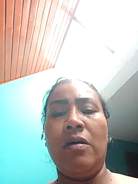 Ariana Rodriguez online show from February 12, 2026, 12:38 pm