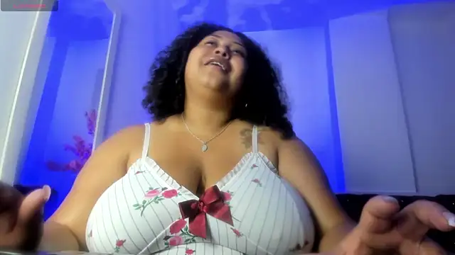 Snapshot of Ayliinn_ chatting on April 1, 2026, 1:41 pm Ayliinn online show from April 1, 2026, 1:41 pm