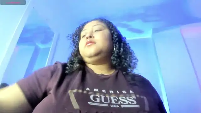 Snapshot of Ayliinn_ chatting on March 22, 2026, 1:09 am Ayliinn online show from March 22, 2026, 1:09 am