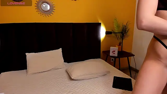 Snapshot of Jessie_Curlyy chatting on November 20, 2025, 2:01 am Jessie Curlyy online show from November 20, 2025, 2:01 am