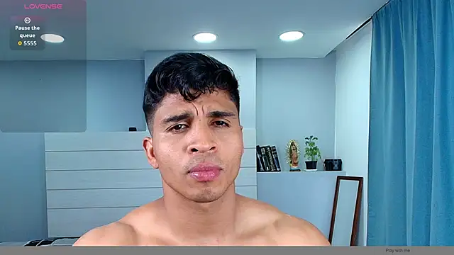 Snapshot of Apolotherock chatting on October 9, 2025, 7:58 pm Apolotherock online show from October 9, 2025, 7:58 pm