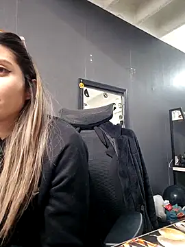 Isabella Varella online show from October 11, 2025, 1:50 am