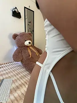 ZaraLuuv online show from February 28, 2026, 7:46 pm