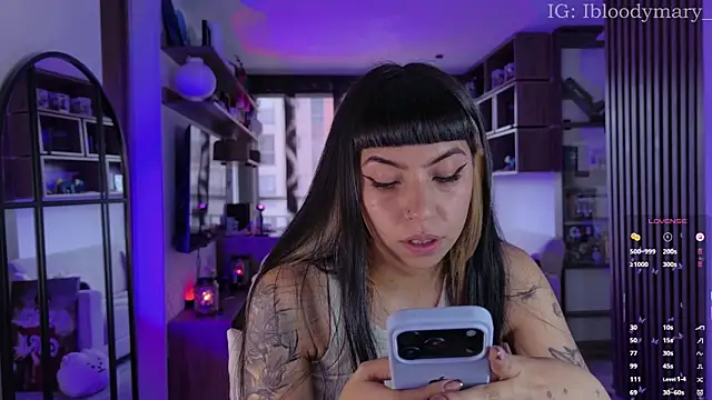 Snapshot of Saraa_Desiree chatting on June 1, 2026, 7:57 pm Saraa Desiree online show from June 1, 2026, 7:57 pm