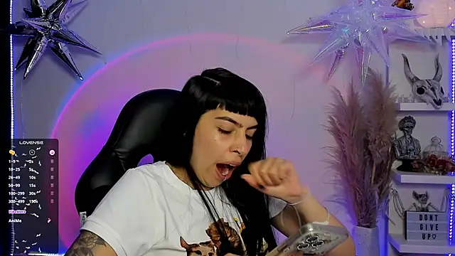 Saraa Desiree online show from March 7, 2025, 12:58 am