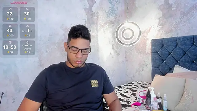 ETHAN DRAVEN online show from March 19, 2025, 11:39 am