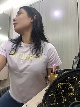 Snapshot of isabella_winkler chatting on October 9, 2025, 11:55 am isabella winkler online show from October 9, 2025, 11:55 am