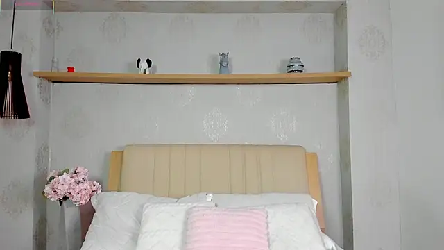 Snapshot of isabella_winkler chatting on November 6, 2025, 2:32 pm isabella winkler online show from November 6, 2025, 2:32 pm