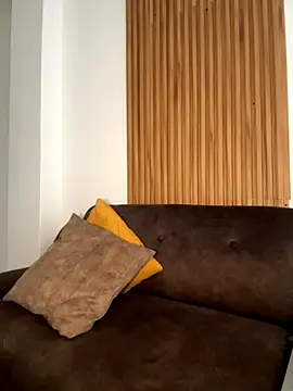 Snapshot of KittyTwerk_2 chatting on October 28, 2025, 1:32 pm KittyTwerk 2 online show from October 28, 2025, 1:32 pm