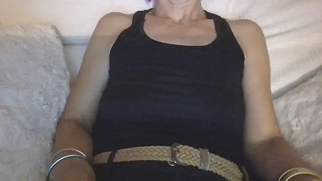 Snapshot of Valentinette chatting on July 9, 2026, 9:25 pm Valentinette online show from July 9, 2026, 9:25 pm