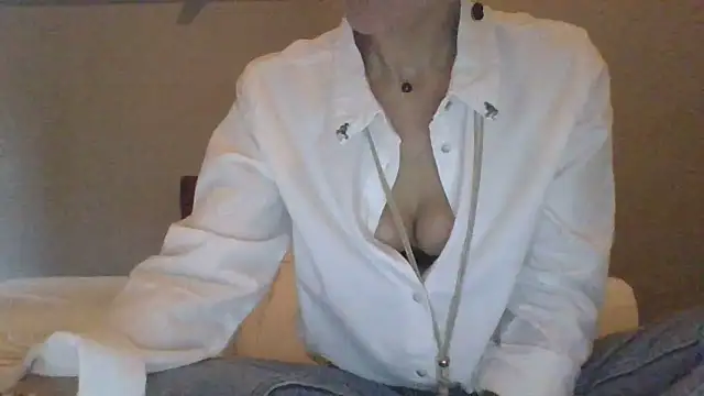 Valentinette online show from February 1, 2026, 4:16 pm