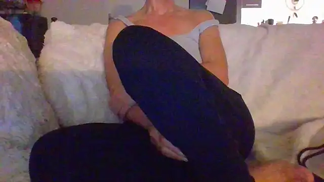 Valentinette online show from December 20, 2025, 9:06 pm