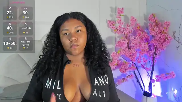 Snapshot of Candaceoweens chatting on October 9, 2025, 3:40 am Candaceoweens online show from October 9, 2025, 3:40 am