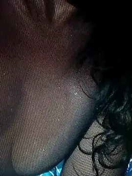 sarayulith online show from April 29, 2026, 2:05 am
