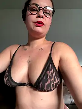 Biana Fernan online show from November 9, 2025, 4:11 pm