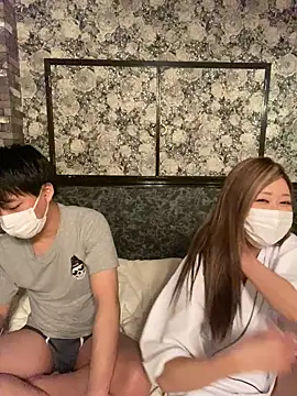 Snapshot of strawberryice chatting on February 28, 2026, 10:04 am strawberryice online show from February 28, 2026, 10:04 am