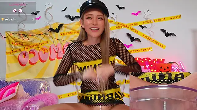 Snapshot of -LOCOMOCO- chatting on November 6, 2025, 10:19 am -LOCOMOCO- online show from November 6, 2025, 10:19 am